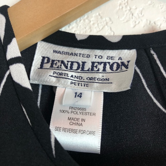 🌟 Pendleton 🌟 Floral Black & White Skirt Set - Picture 3 of 14